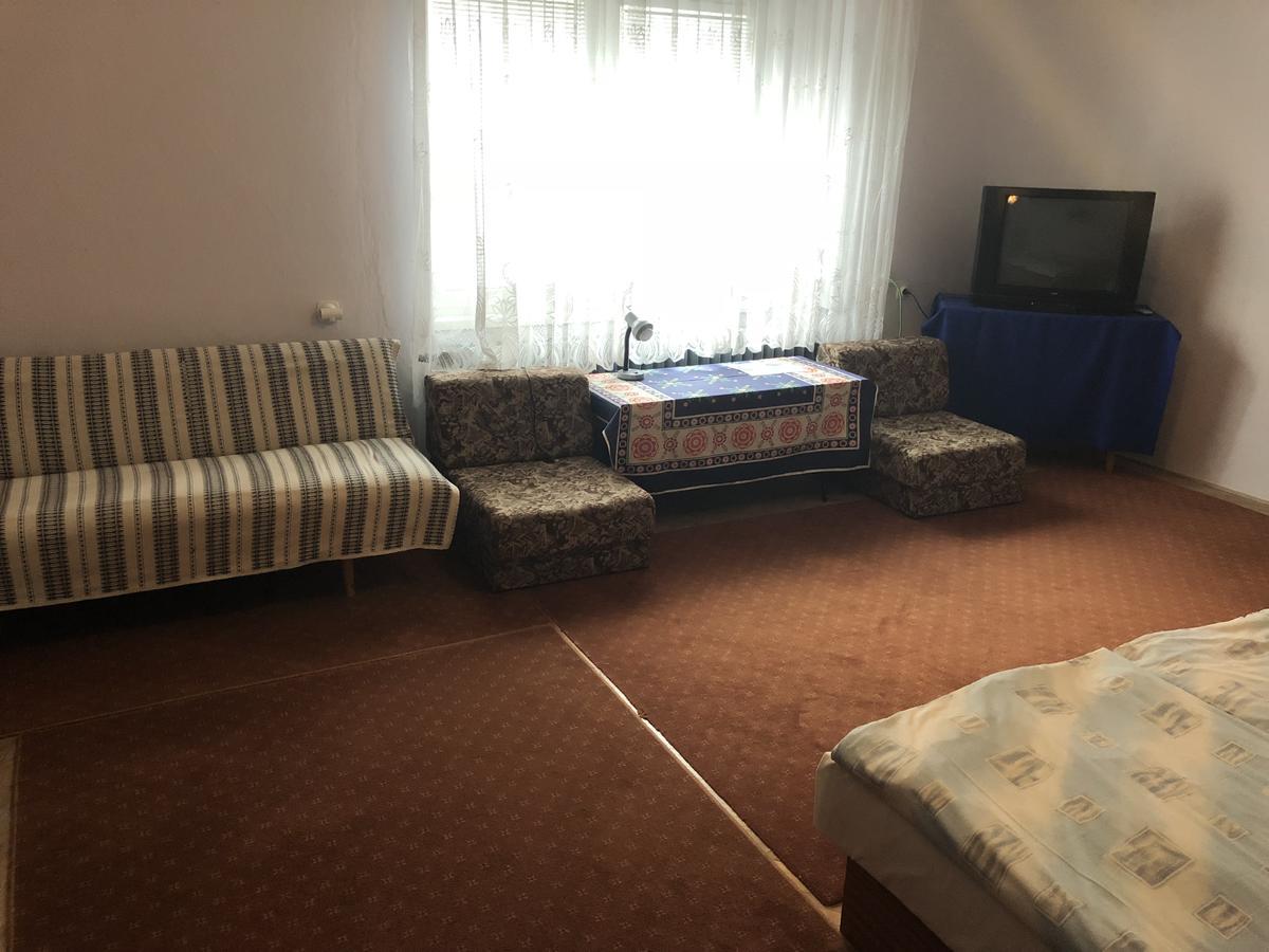 Eko Penzion Leo Dudince Zewnętrze zdjęcie